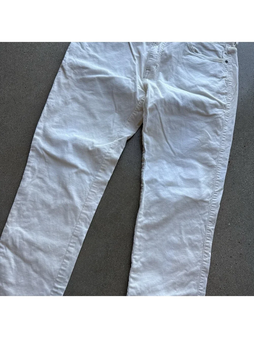 Peter Millar Men’s 36 Superior Soft Corduroy Pants Straight Crown Cream MF24B29
